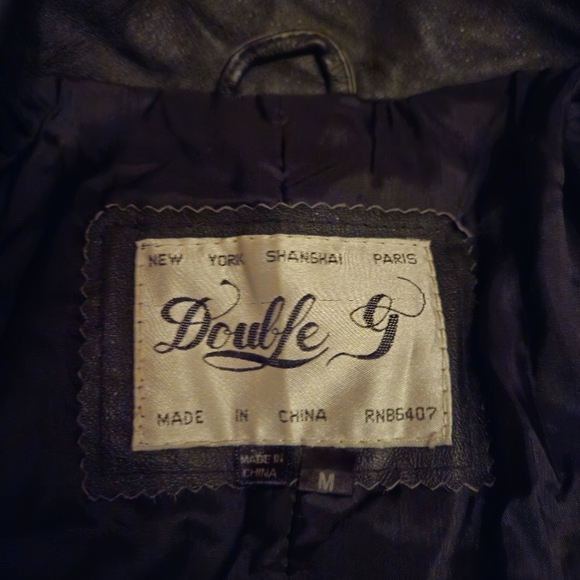 DoubleG Black Leather Jacket, Classic Lapel & Structured Design, Vintage, Sz Med - Picture 2 of 12